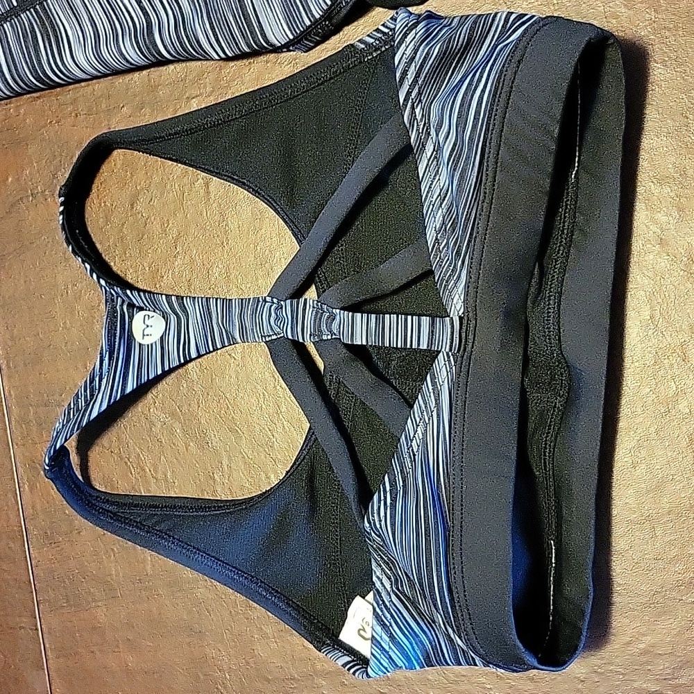 TYR Workout Set - Picture 3 of 7
